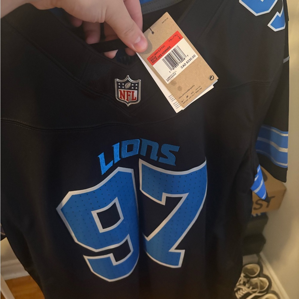 NFL Jerseys - Picture 4 of 9